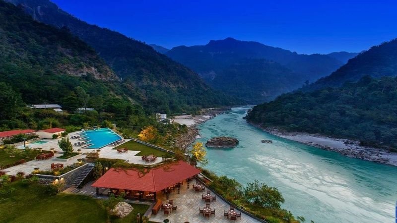 Lodges And Resorts in Jim Corbett National Park Near River